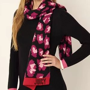 Juicy Couture animal oblong cold weather scarf